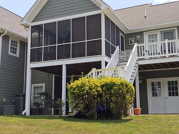 5th image of 105 Pointe O Woods Dr