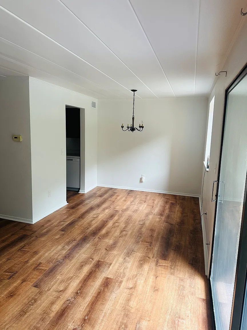 201-203 Elbe Dr photo 1