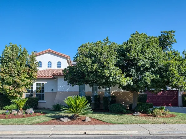 165 W Wyndover Ave, Clovis, CA 93611