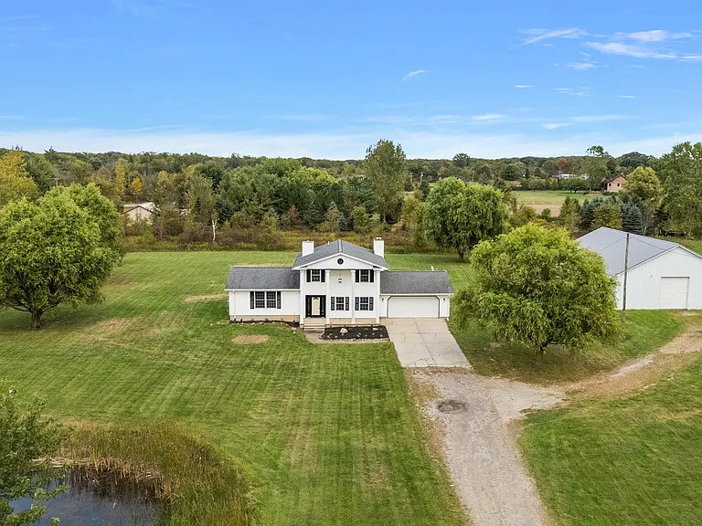 1442 Riley Center Rd — Photo 1