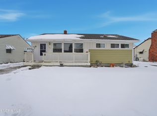 1371 Junior Dr, Maumee, OH 43537