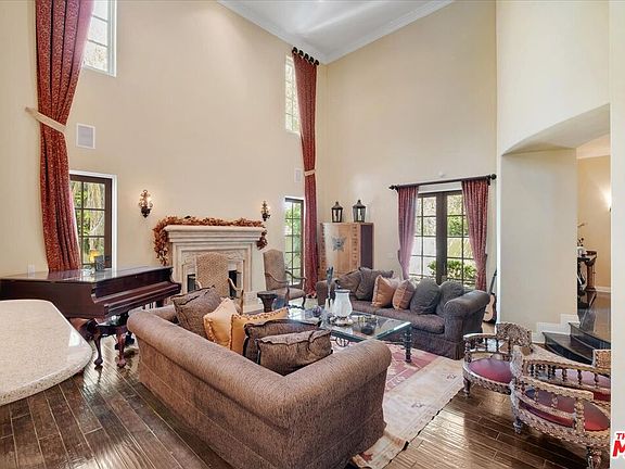 5th image of 5010 Serena Cir