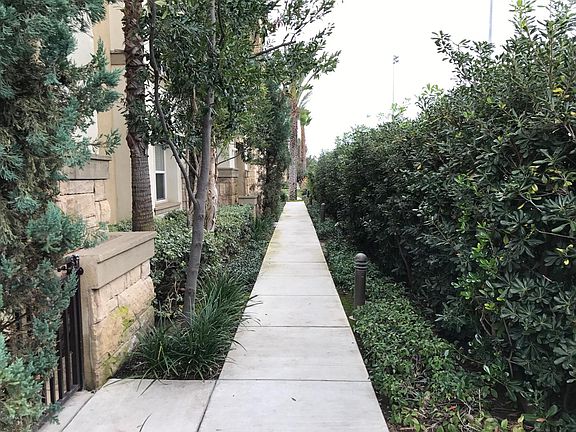 4th image of 208 Riverdale Ct APT 711