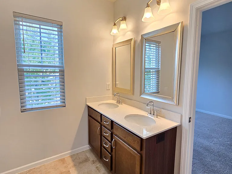 6137 Beale Loop — Photo 24