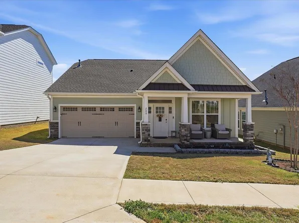 209 Wakelon Dr, Greer, SC 29651