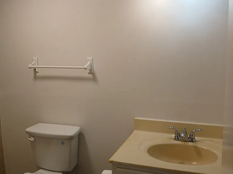 121 Mitchell Ave #1 — Photo 14