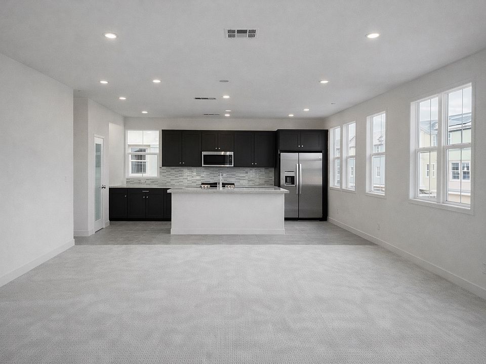 1st image of 1651 E Rowland Ave #508-A