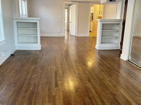 2nd image of 4117-19 Walnut St