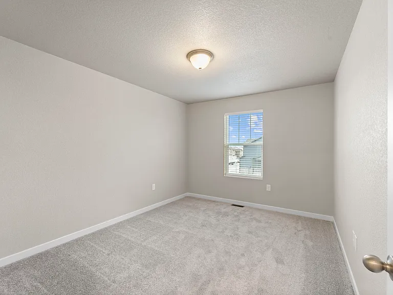 7810 Keebler Dr — Photo 18