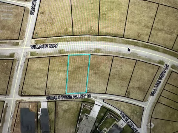 649 Village Way, Bowling Green, KY 42103