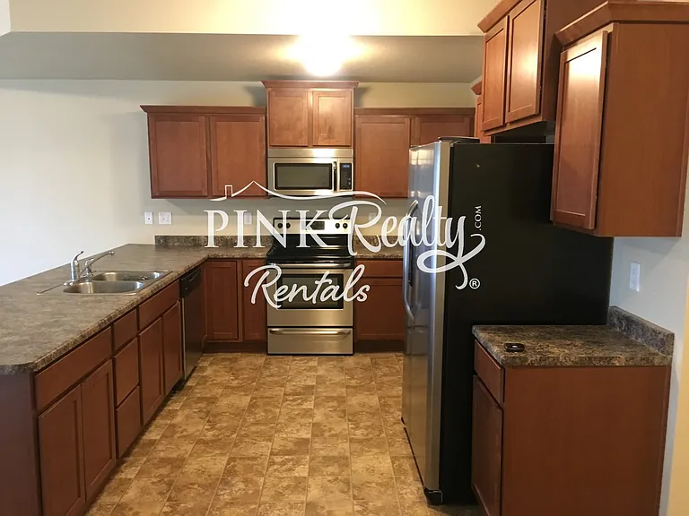 2317 Washo Cir — Photo 4
