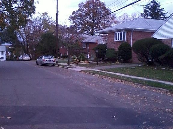 4th image of 20 Nuvern Ave