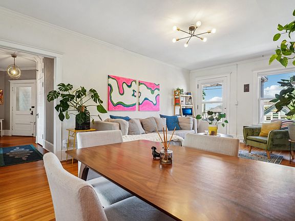 4th image of 1374 N Ogden St APT 6