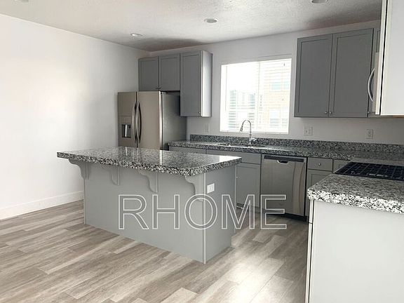 5th image of 1824 W Torlundy Dr