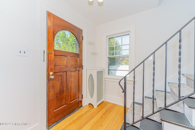4th image of 1414 Garner Avenue