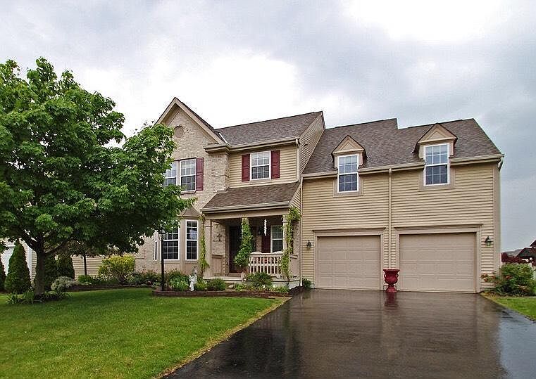 1st image of 144 Fox Glen Dr E