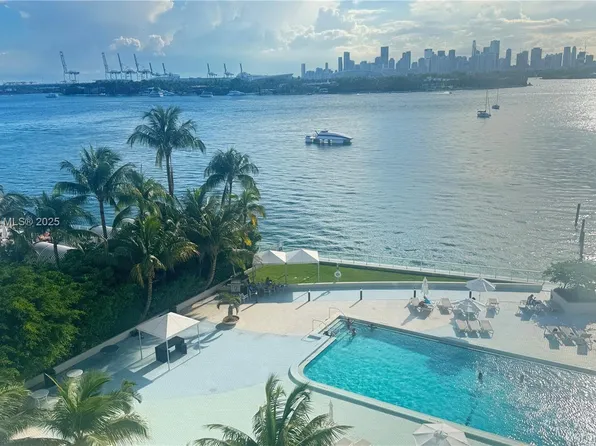 1200 West Ave APT 704, Miami Beach, FL 33139