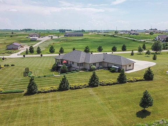 3rd image of 1403 Watson Way