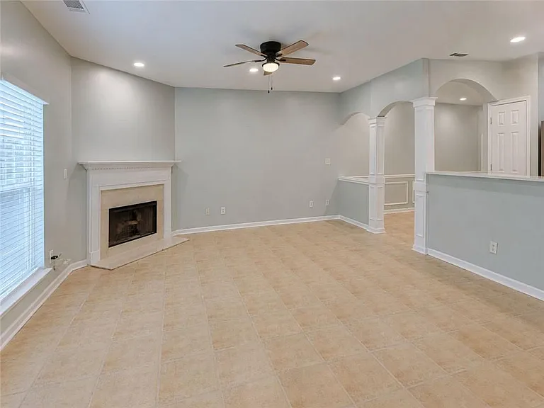 2490 Emma Way — Photo 8