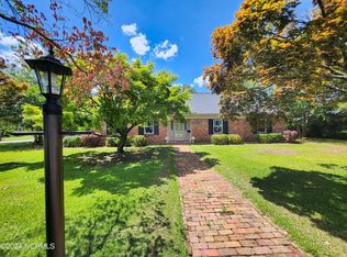 1000 Westminster Ln, Kinston, NC 28501