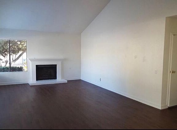 2nd image of 3327 Caminito Gandara