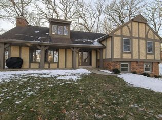 S94W23205 Meadow View LANE, Big Bend, WI 53103