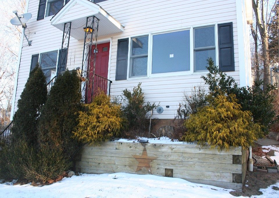 1st image of 36 Grandview Dr
