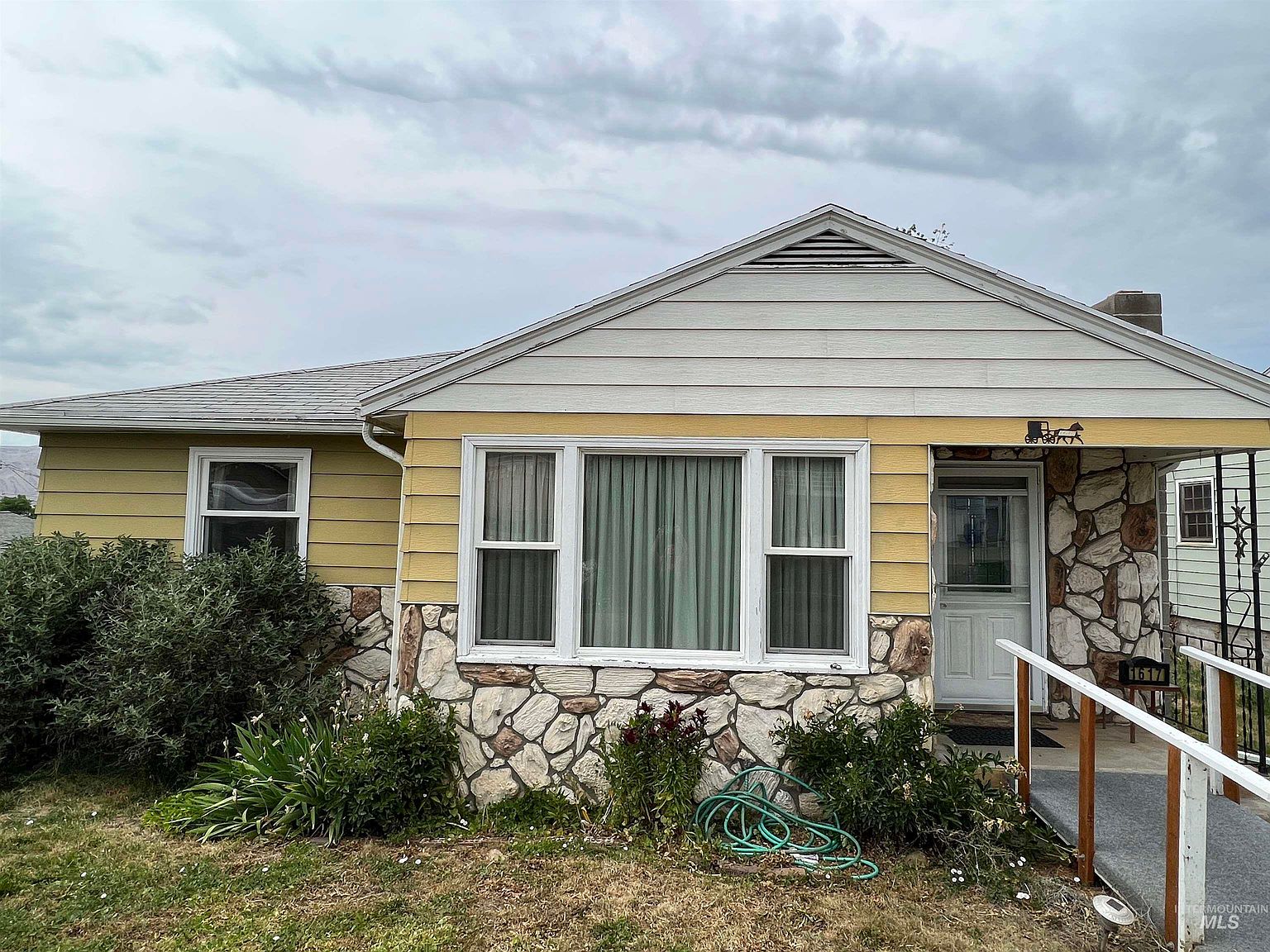 1617 18th Ave, Lewiston, ID 83501 Zillow