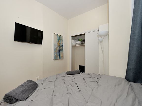 4th image of 1762 2nd Ave #5D