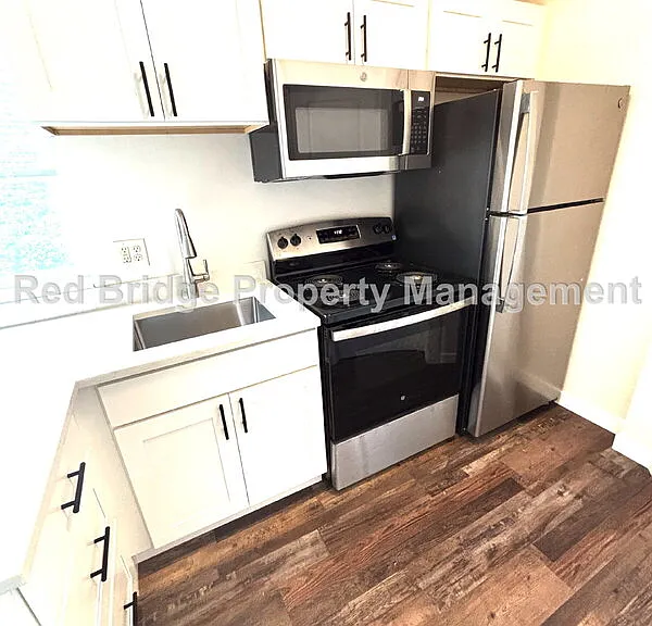 1607 SW Montgomery St #6 — Photo 10