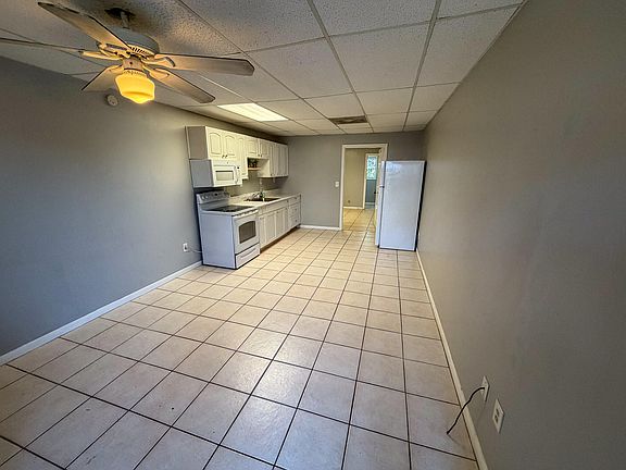 2nd image of 3314 Northside Dr #13 & 13a