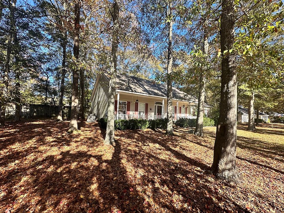 2nd image of 106 Pinehurst Dr