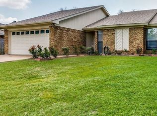 6204 Valley Forge Ct, Arlington, TX 76002