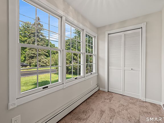 2nd image of 2044 Manchester Road