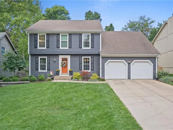 11313 Marty St, Overland Park, KS 66210