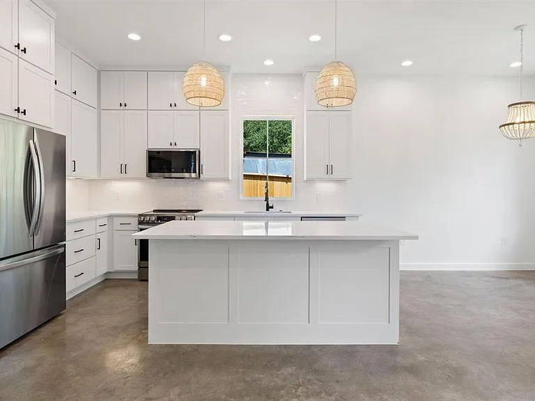 10803 W Lakeview Dr — Photo 4
