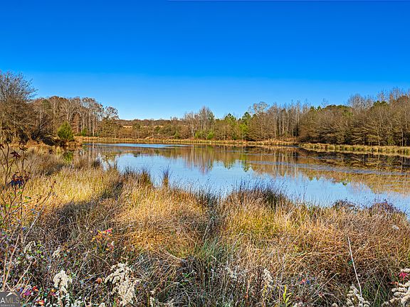 4th image of 14 Legacy View