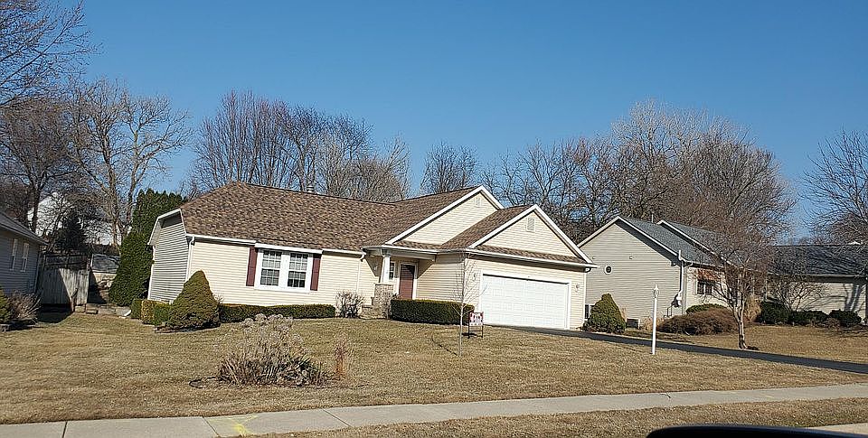 2nd image of 3934 Pepper Dr