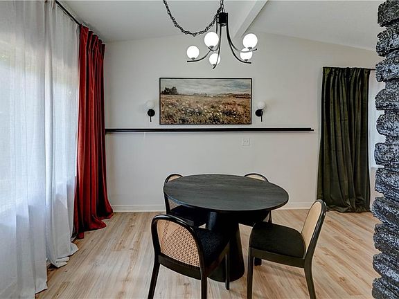 4th image of 9800 Parkwood Ave