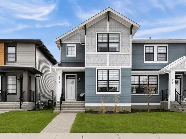 125 N Emberside Holw, Cochrane, AB T4C 3E1