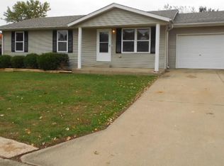 20 Northview Dr, Highland, IL 62249