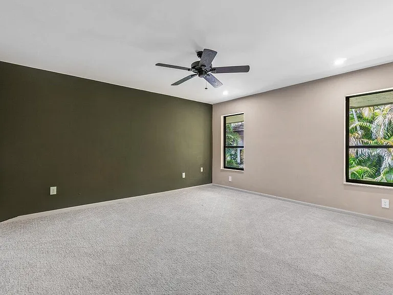 9240 Sabal Ridge Cir #B — Photo 11