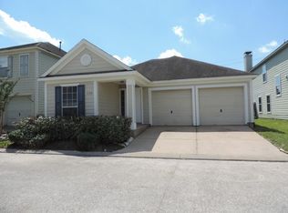 11719 Logan Ridge Dr, Houston, TX 77072