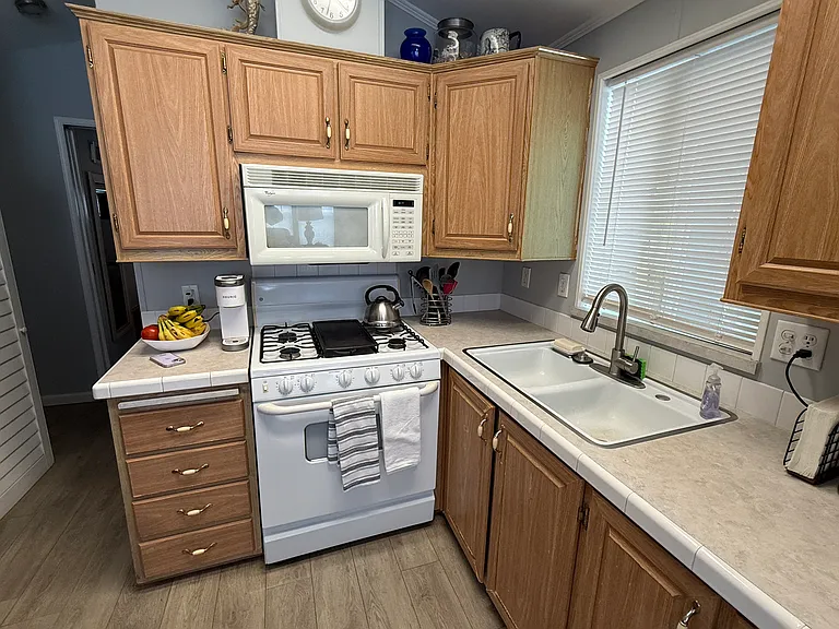1624 N Coast Hwy #33 — Photo 13