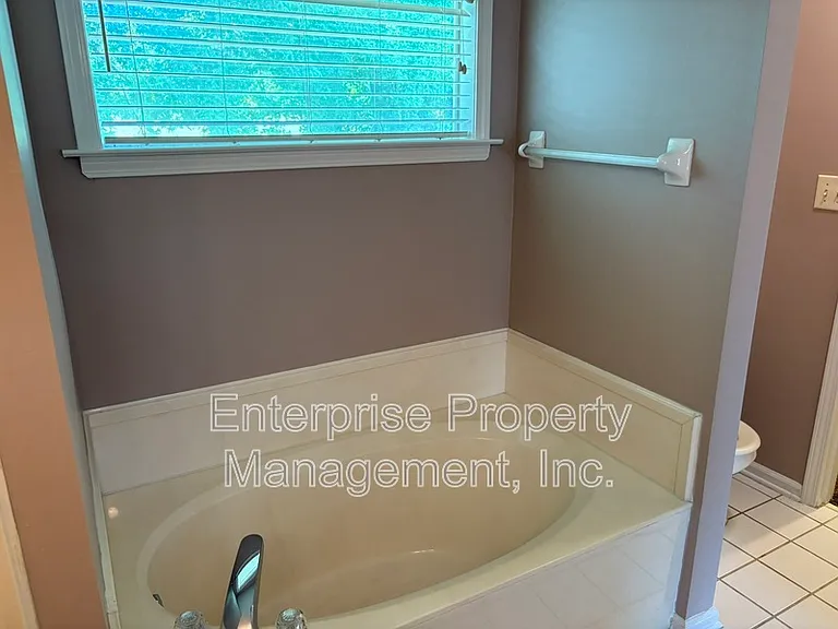 4003 N Tonya Marie Cv — Photo 22