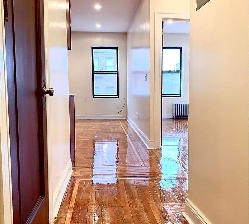 1st image of 500 Fort Washington Ave APT A52