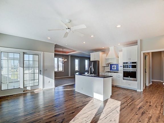 4th image of 6656 Carolina Blvd