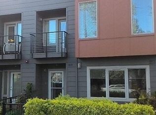 7577 N Leavitt Ave, Portland, OR