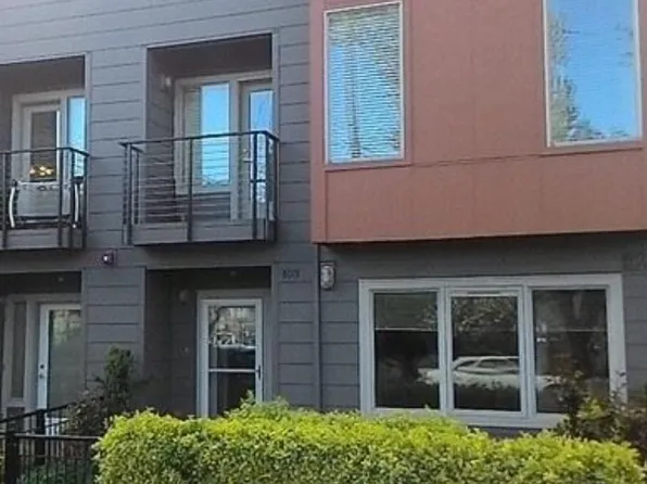 7577 N Leavitt Ave, Portland, OR 97203