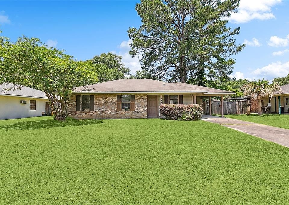 1st image of 739 Lynn Dr